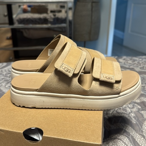 UGG Zayne Slides ll women’s size 7 - Picture 2 of 7